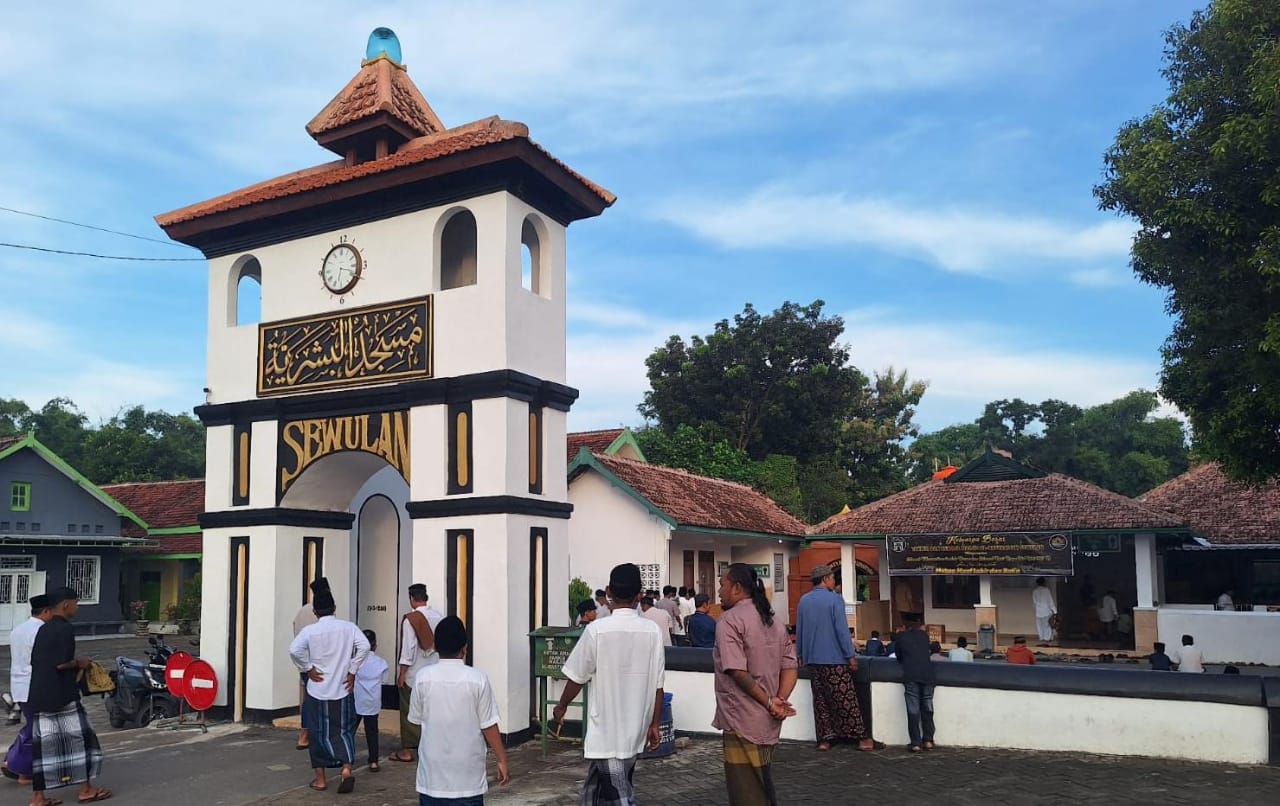 Menelusuri Jejak Spiritual Masjid Al-Basyariyah Sewulan Madiun: Dari Sejarah Hingga Kehidupan Modern